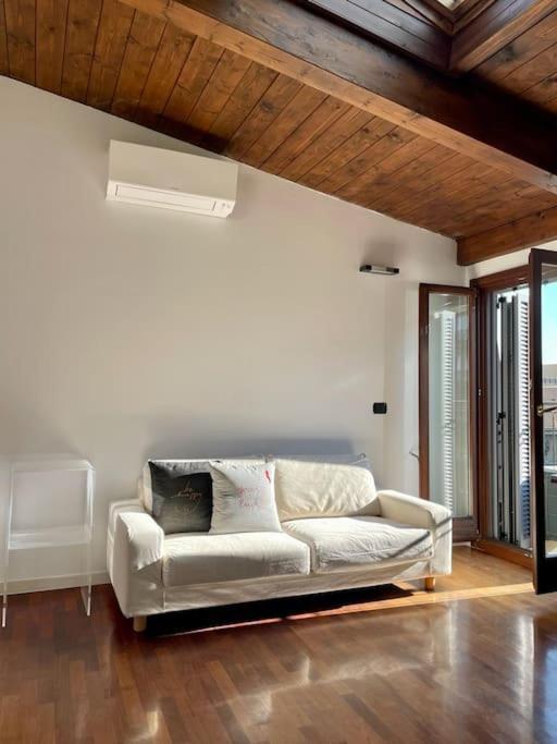 מילאנו Porta Venezia-Cozy Apartment מראה חיצוני תמונה